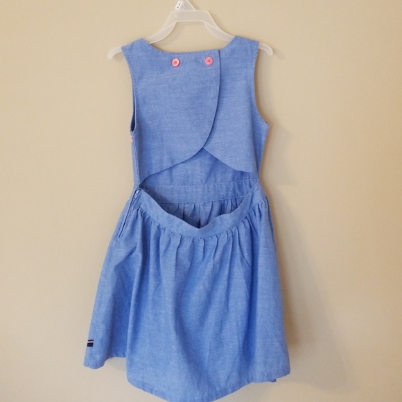 Clothes - Picture 2 of 4